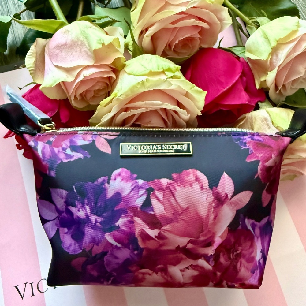 Victoria's Secret Limited Edition Floral Make-Up Bag In Midnight Garden NWT
